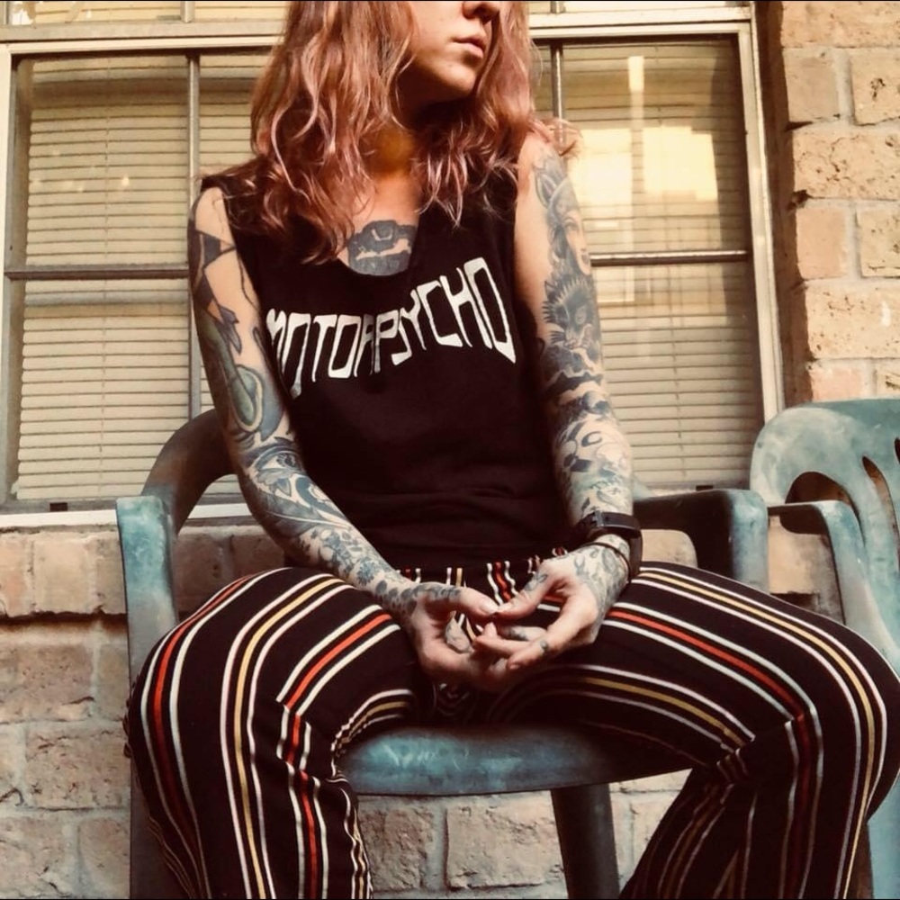 Bell bottoms - Picture 2 of 4